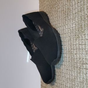 Skechers slip on shoes